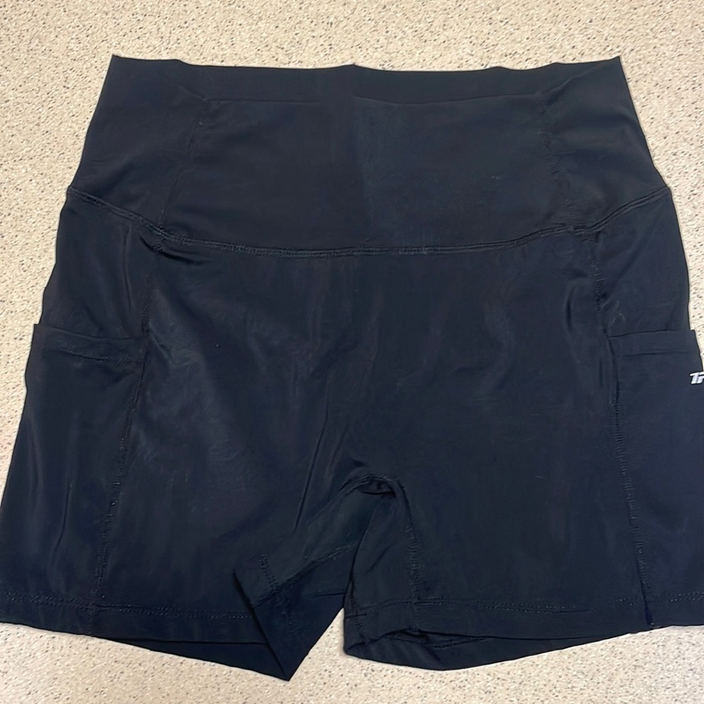 1st phorm shorts size XL